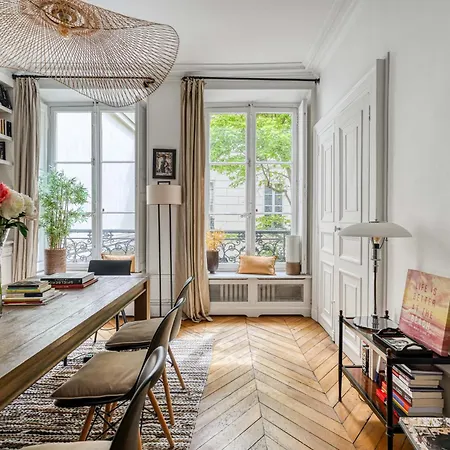 Appartamento Verneuil Luxury Parigi